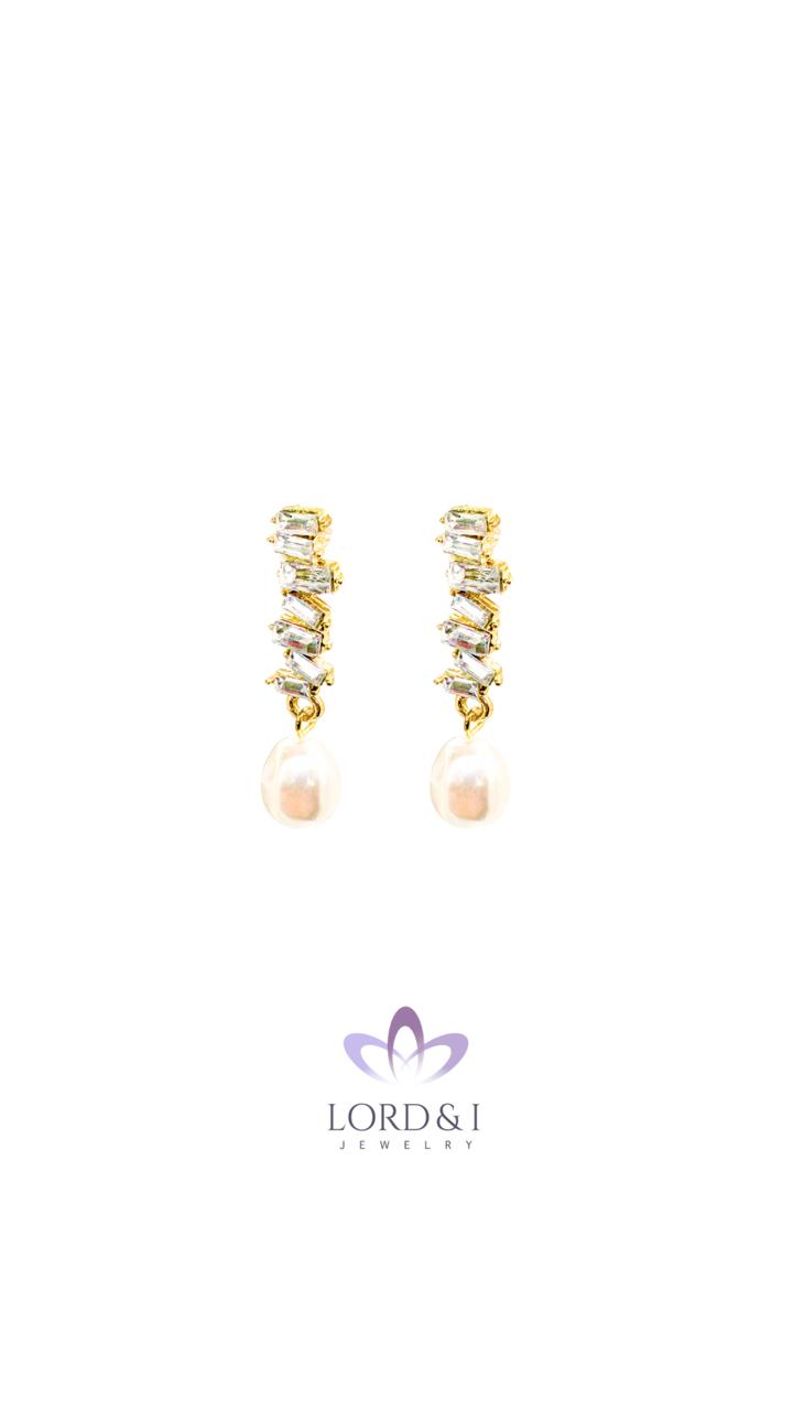 Aretes elegantes con perla