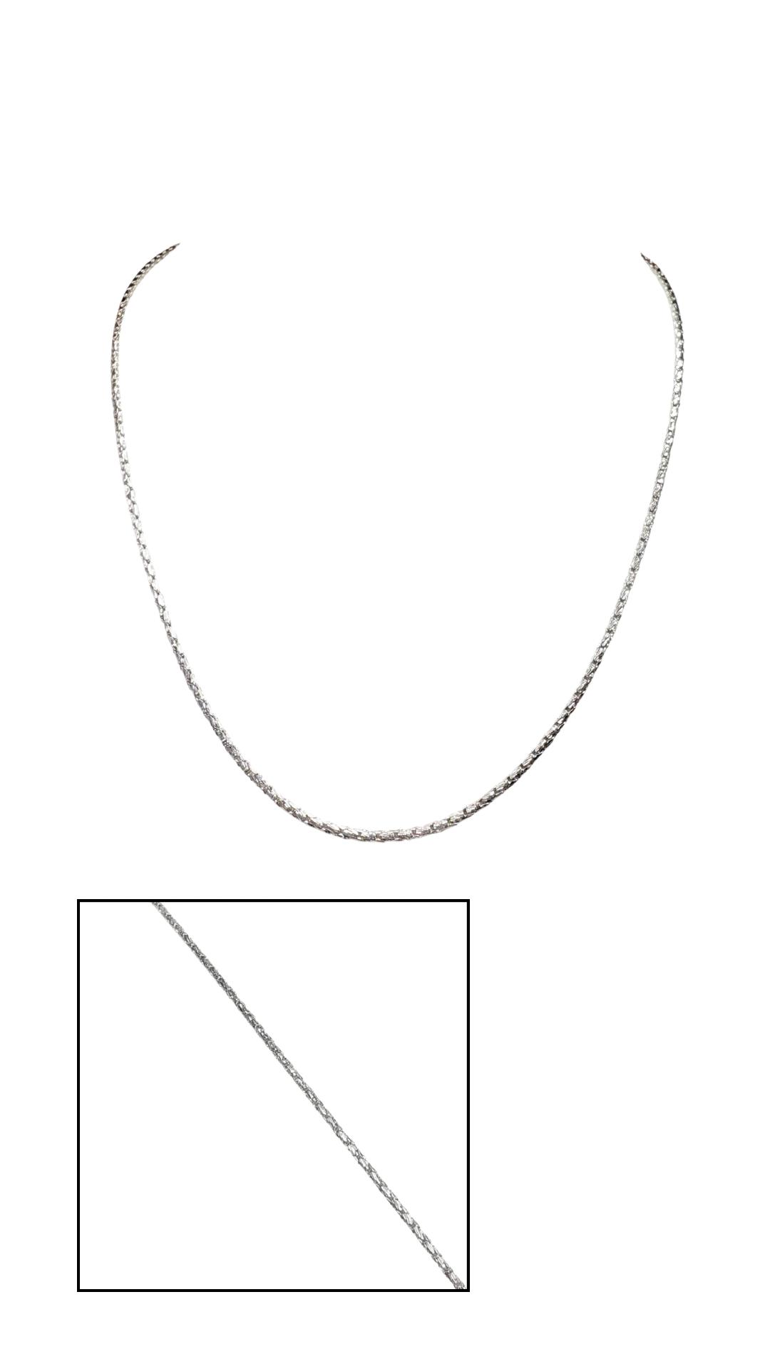 Cadena diamantada plateada