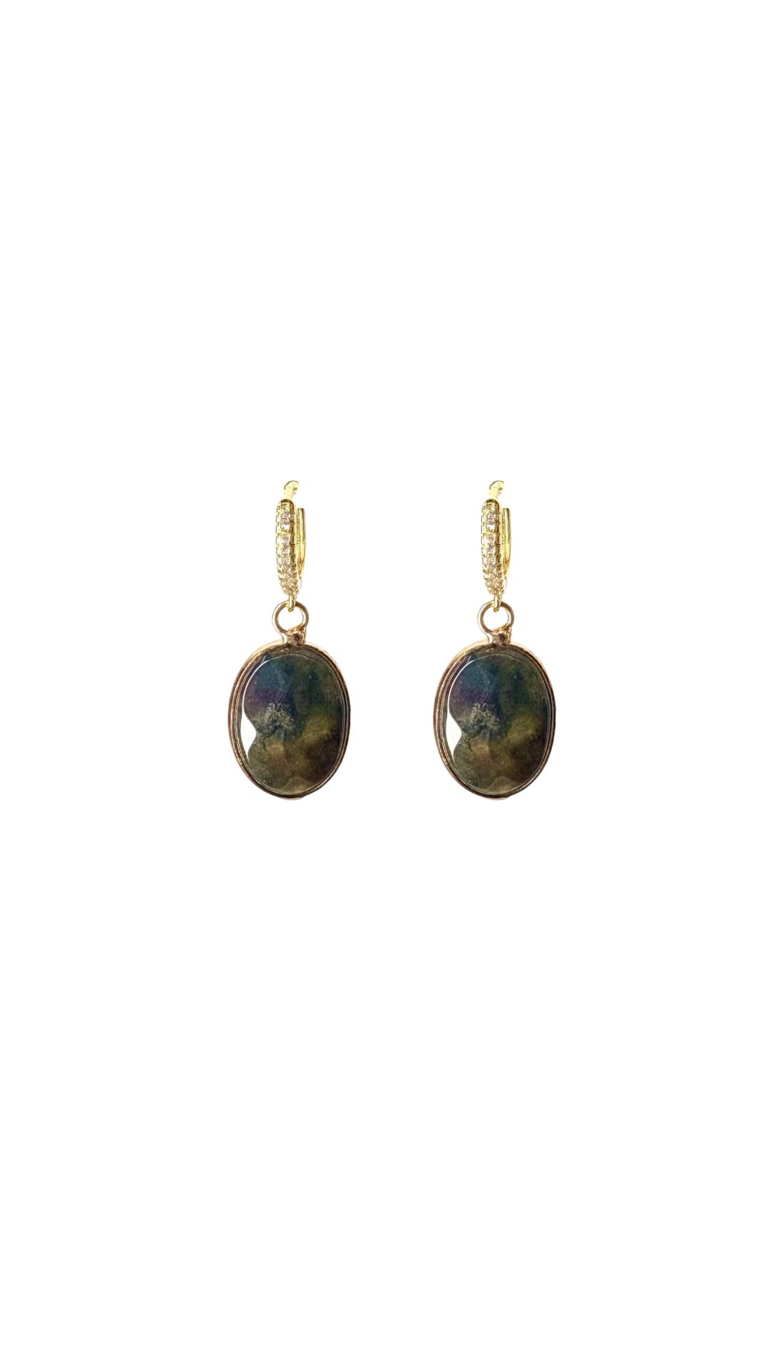 Aretes con gemas naturales