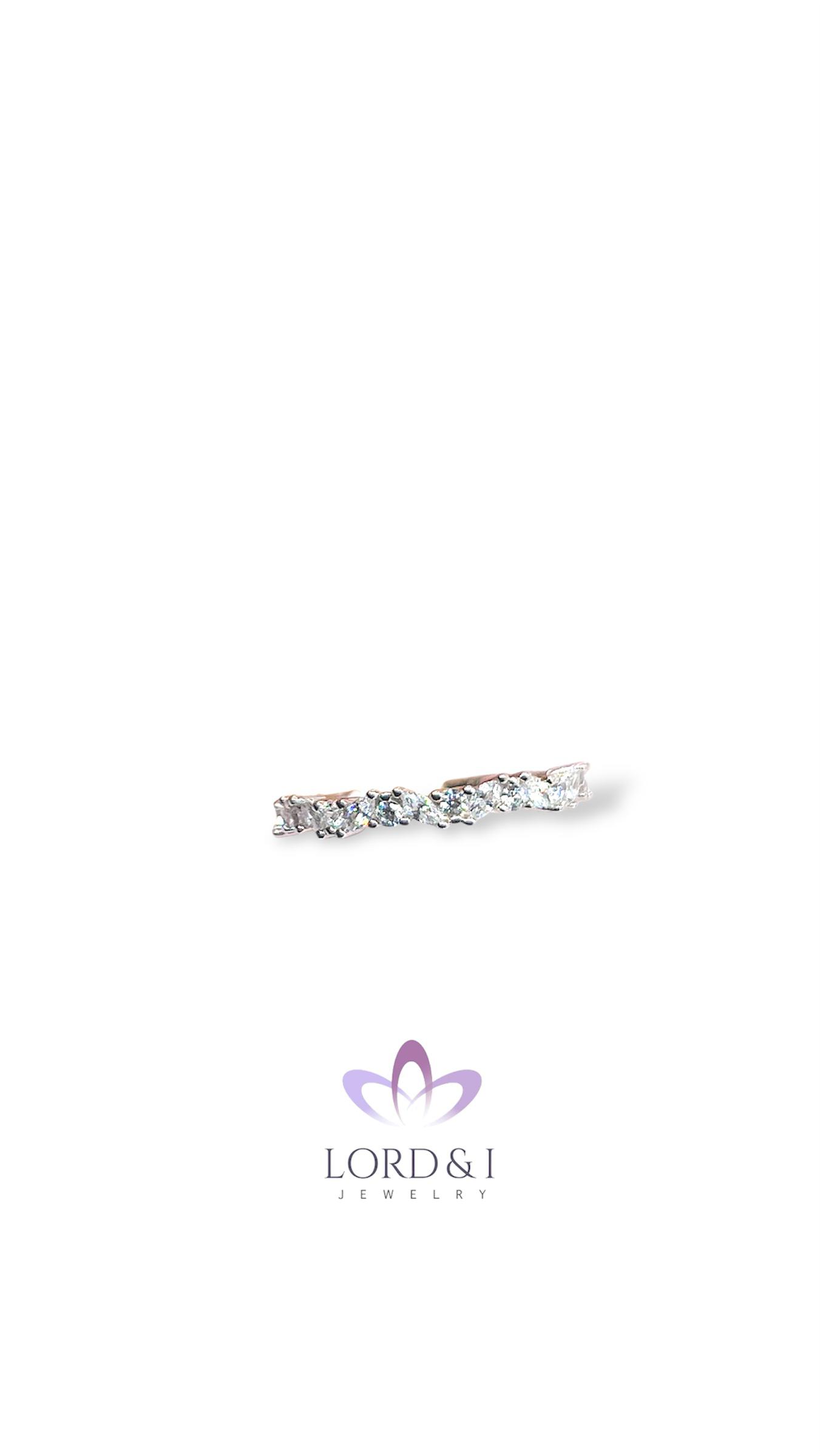 Anillo de Circonias
