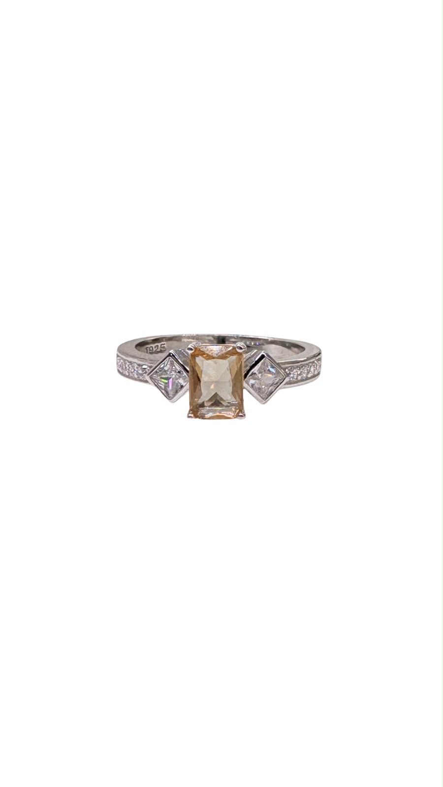 Anillo con gema Sultanita Talla 7