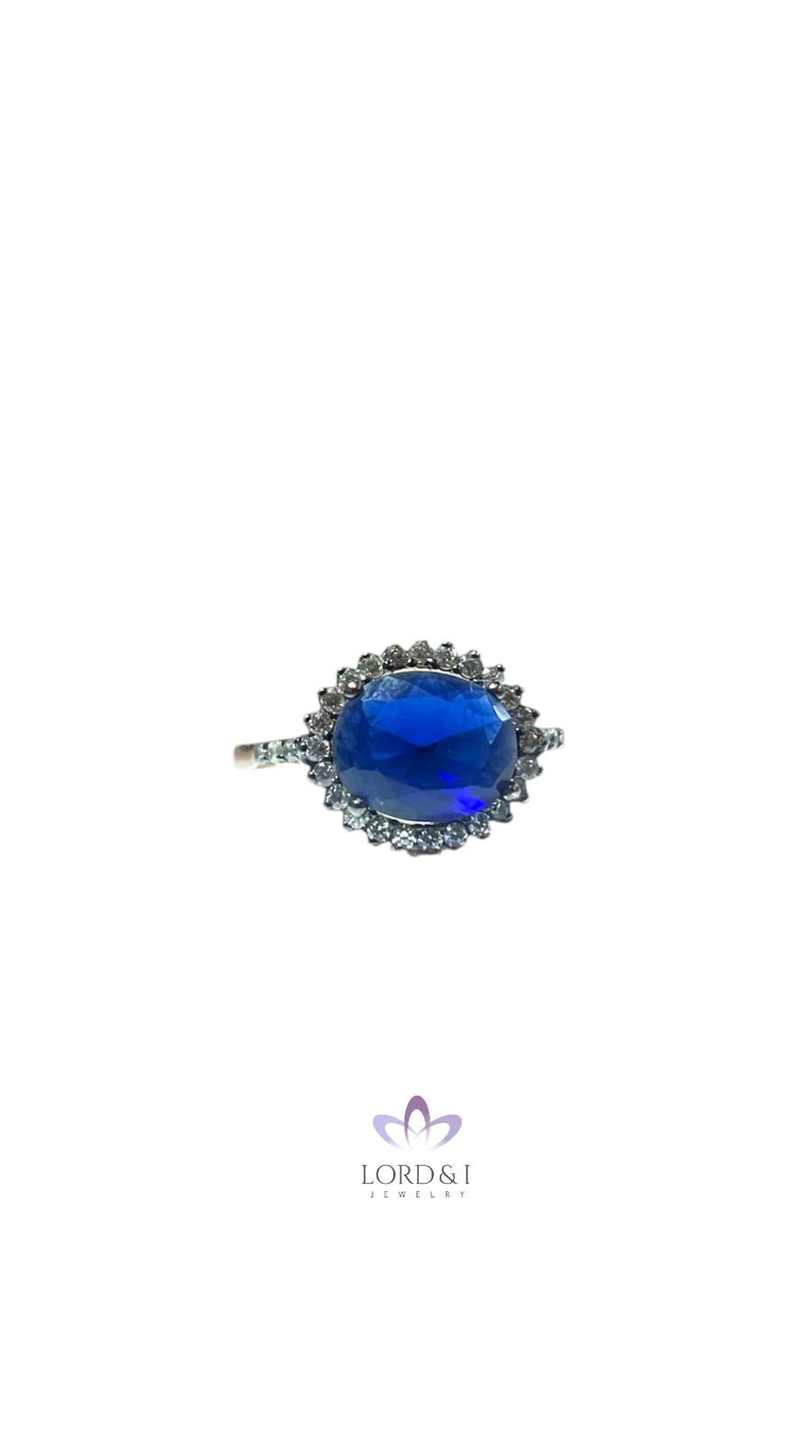 Anillo con Circonias