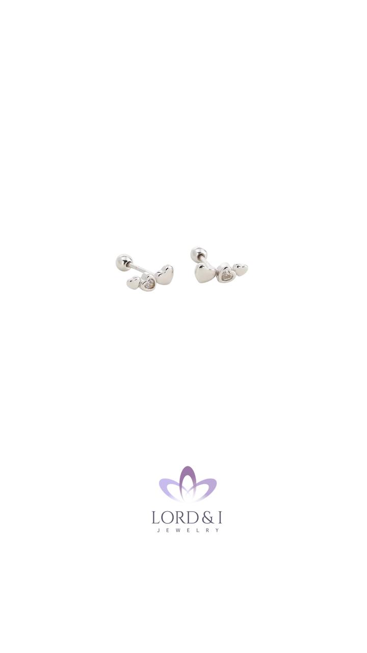 Aretes piercing diseño corazones unidos