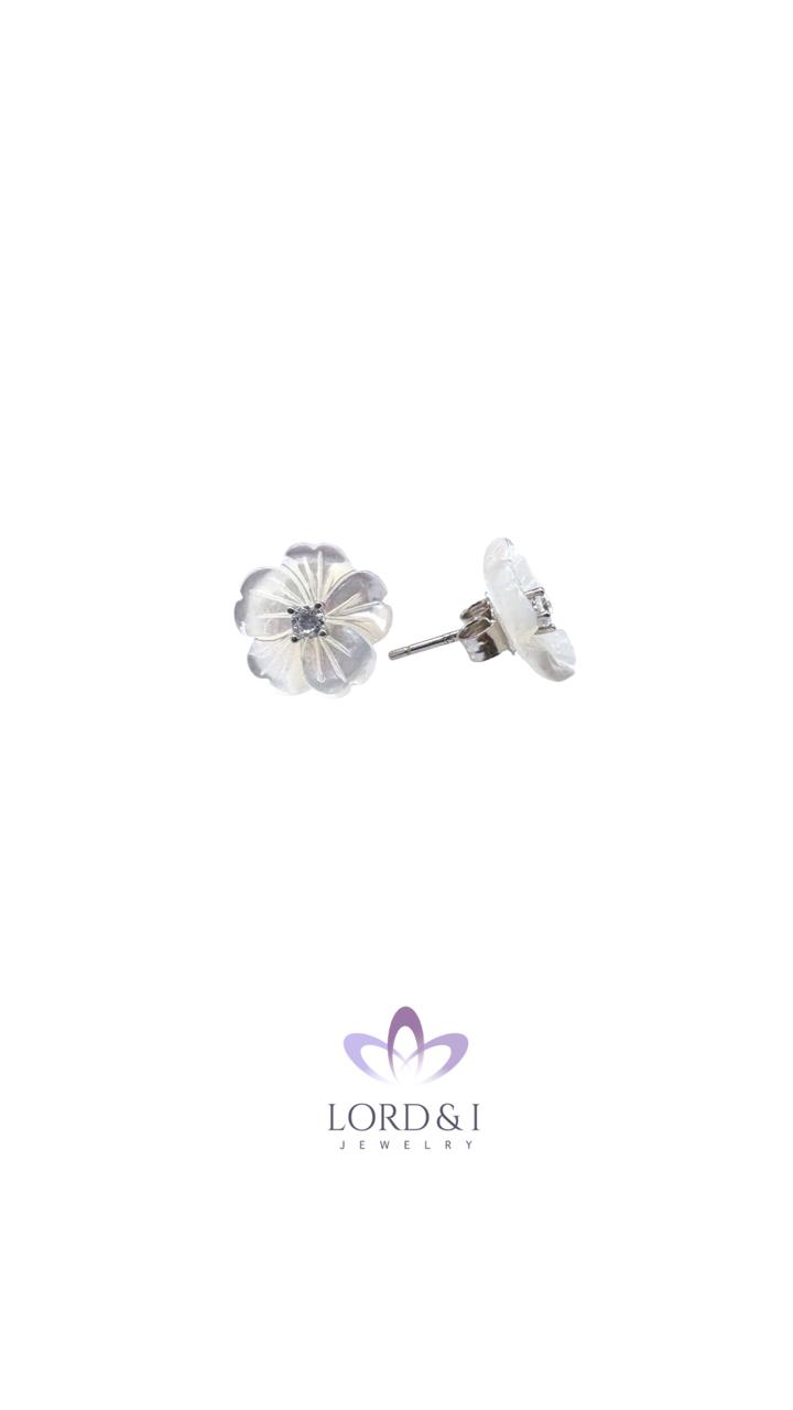 Aretes con gema Madreperla