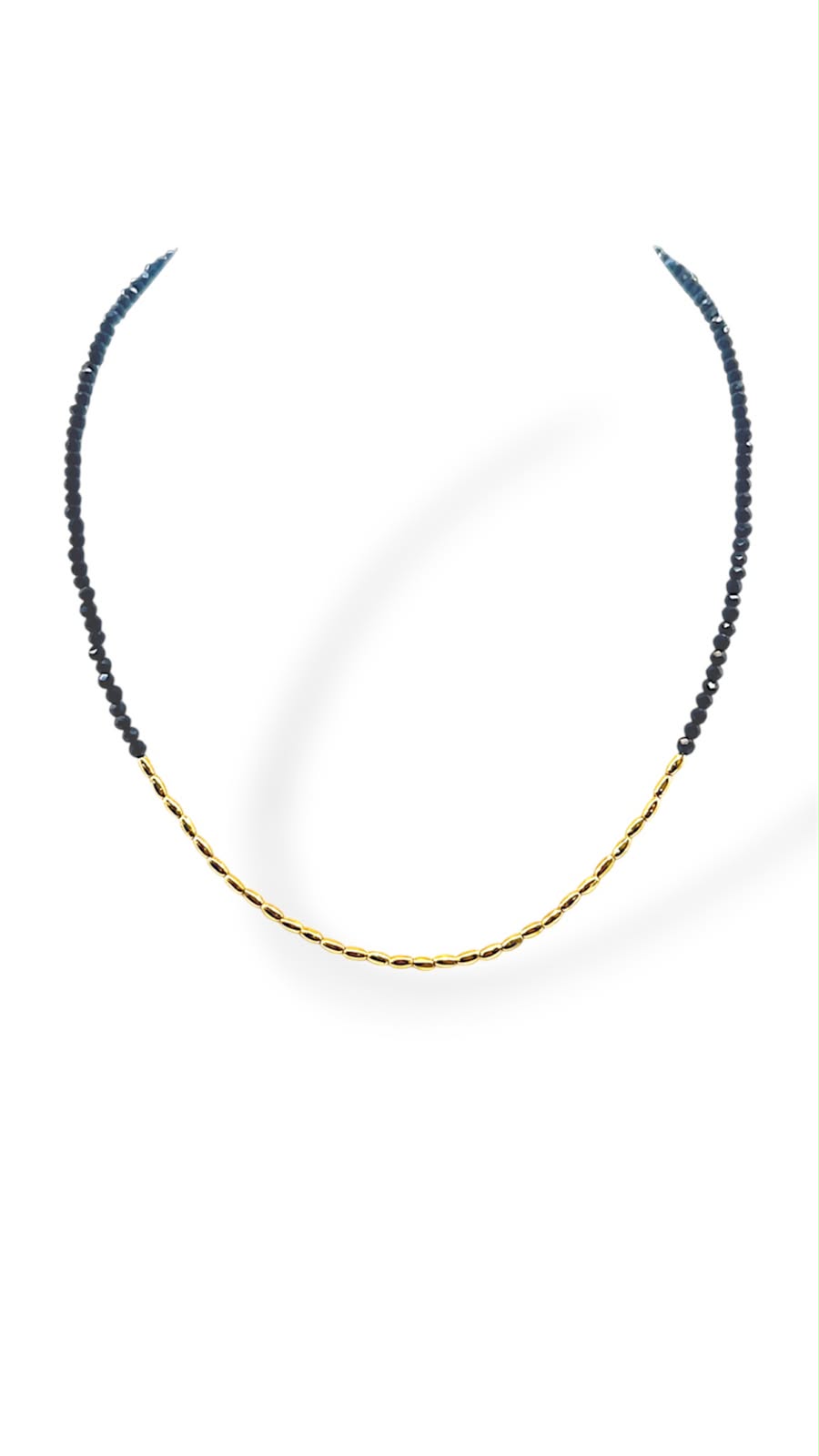 Collar de cristal negro y bolitas