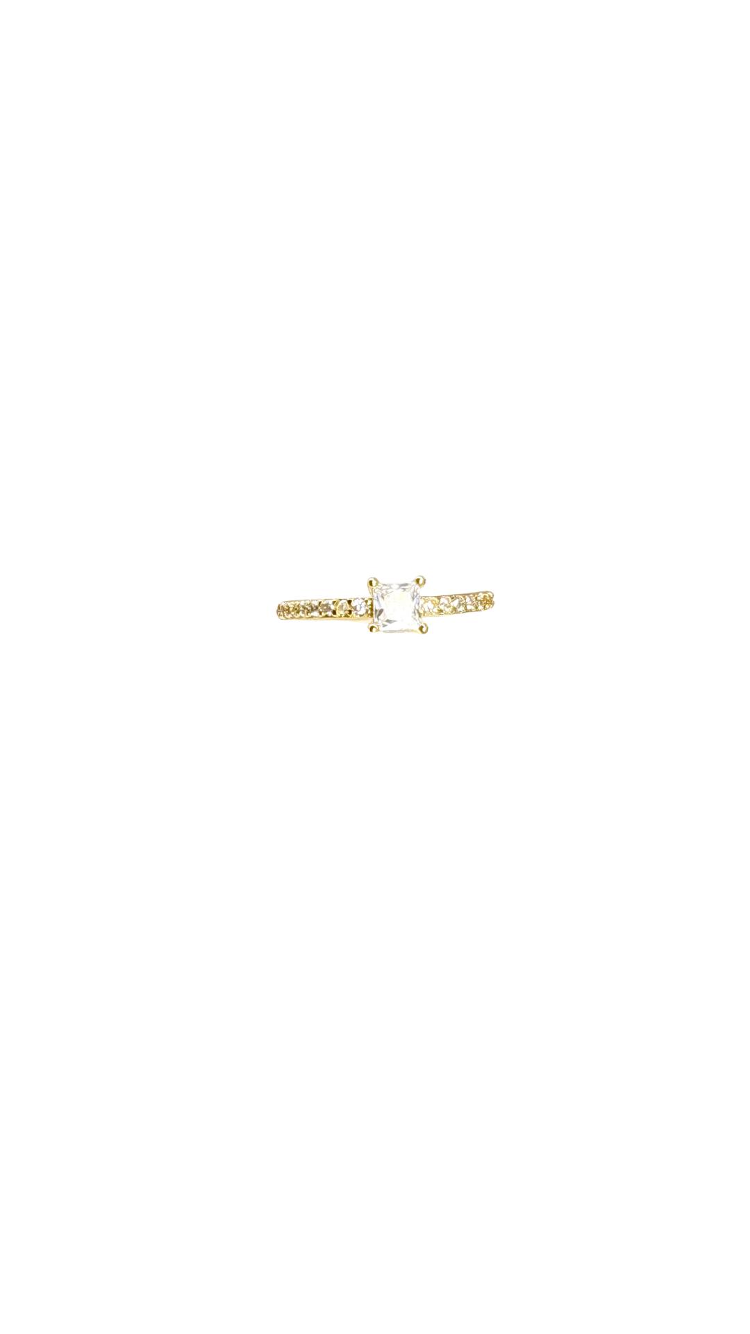 Anillo con Circonia cuadrada