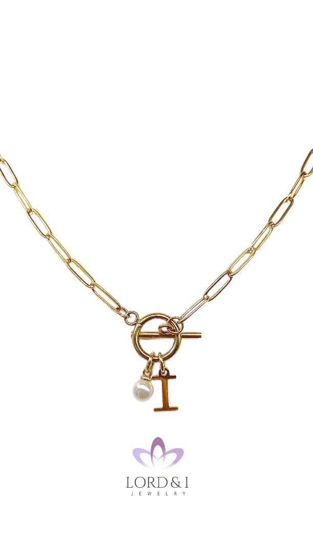 Cadena con inicial I