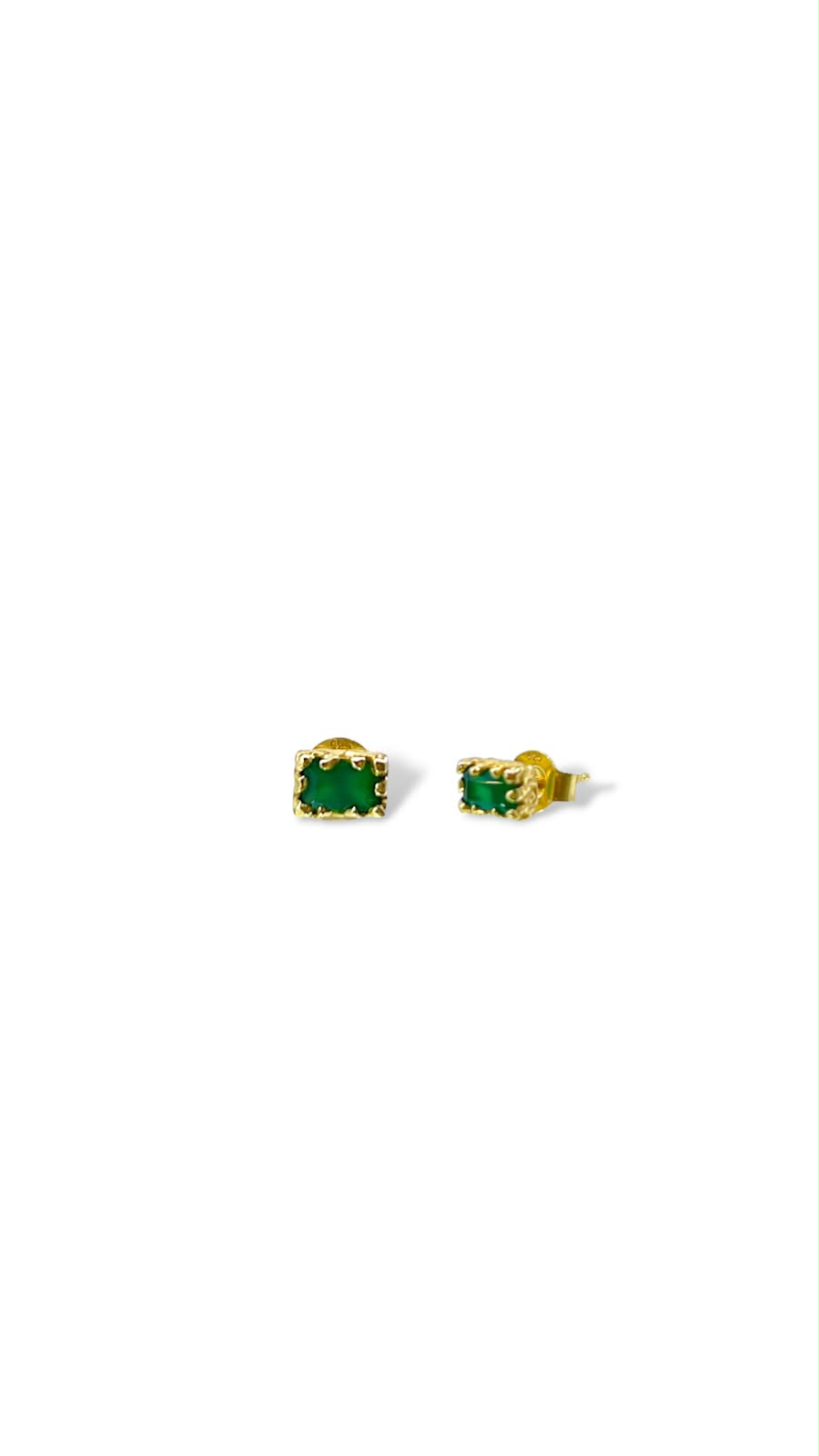 Aretes con gema Ónix verde
