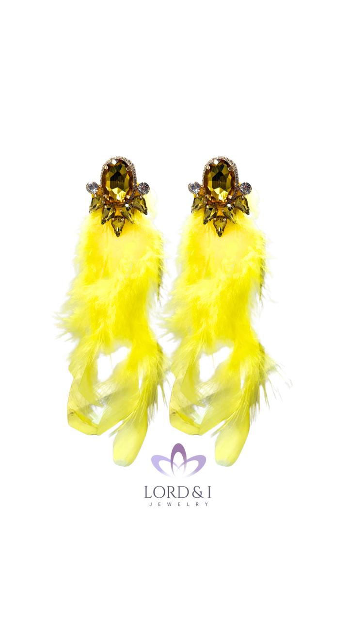 Aretes de plumas