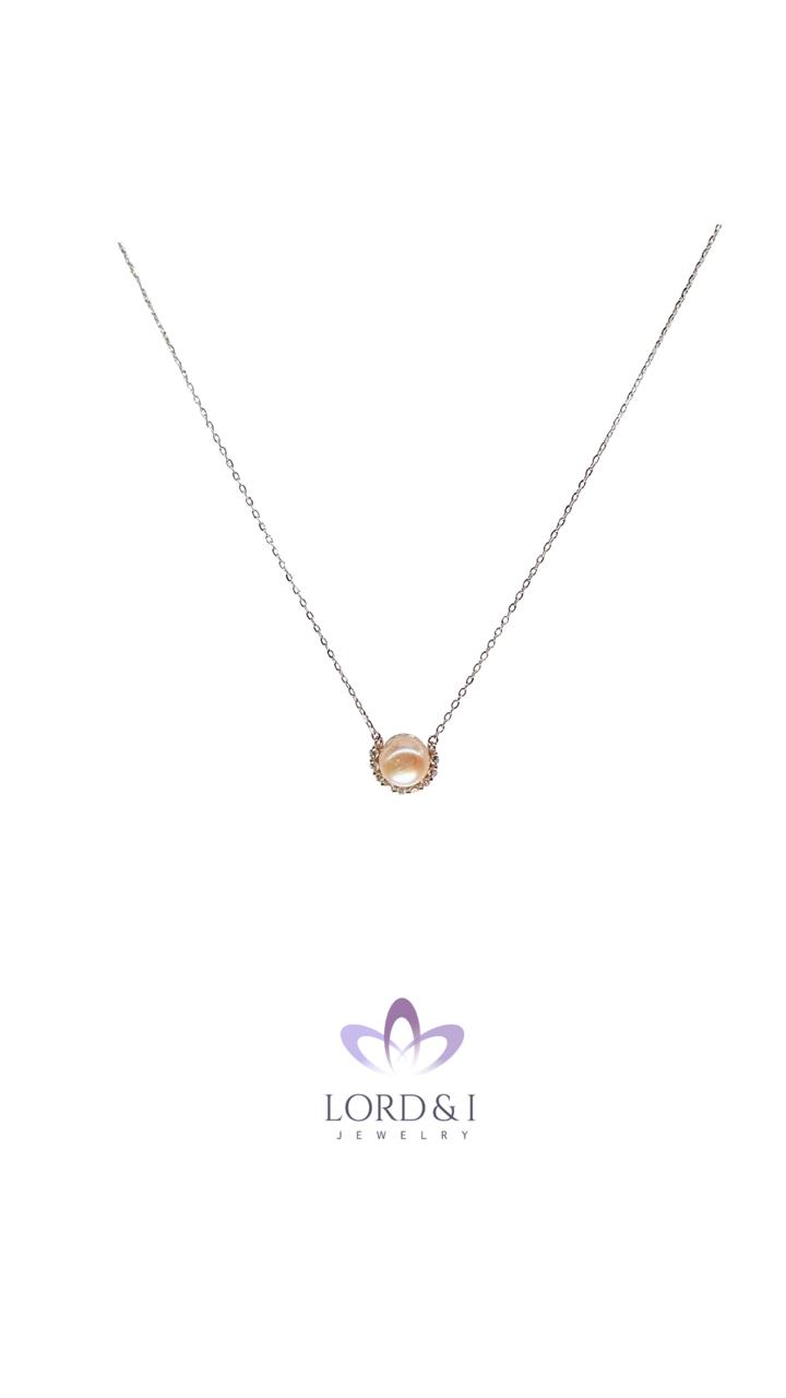 Cadena con perla de agua dulce