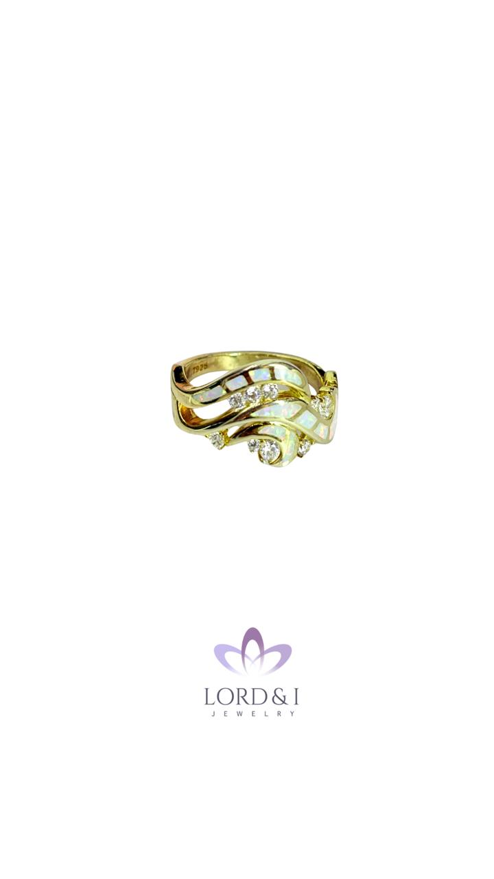 Anillo con Ópalo blanco